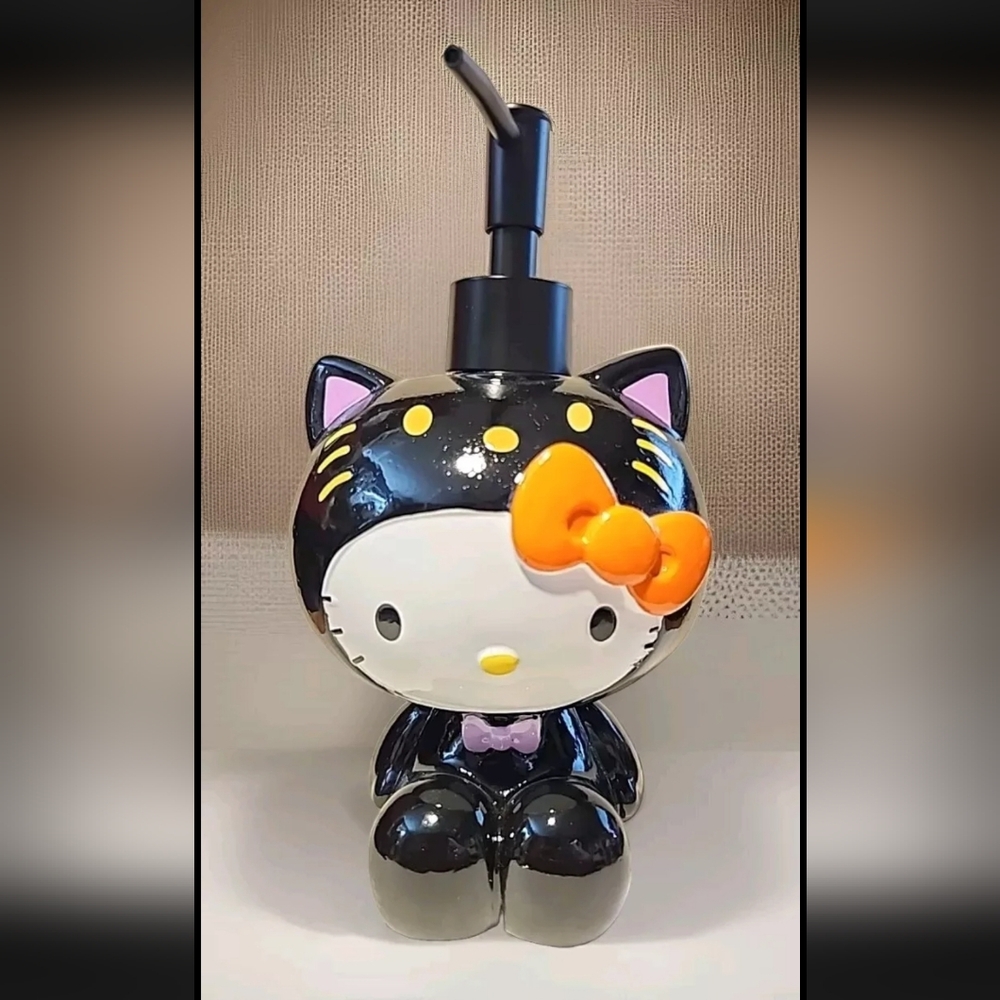 NEW Hello Kitty Halloween Black Cat Lotion/Soap Dispenser